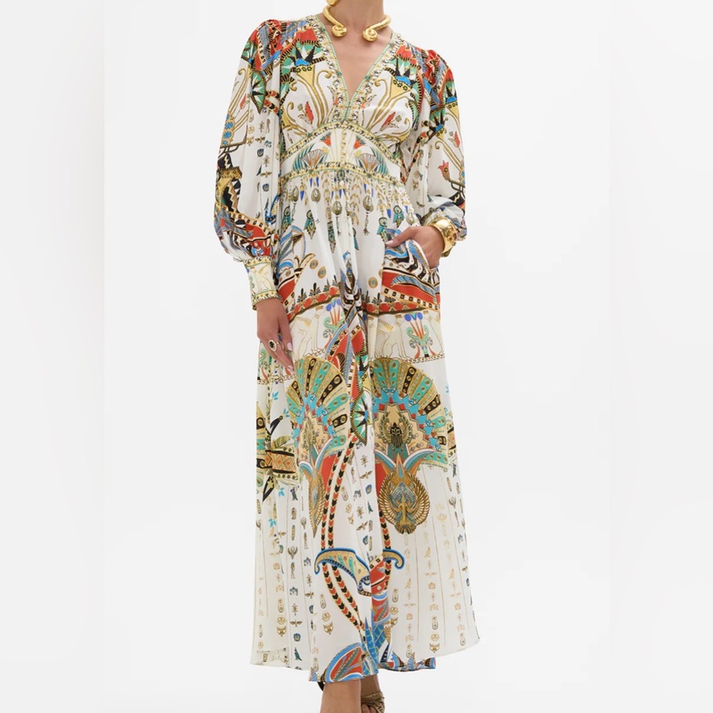 Valley Of The Queens Flowy Shaped Waistband Dress With Gathered Sleeves